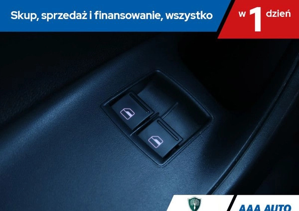 Seat Ibiza cena 36000 przebieg: 103488, rok produkcji 2017 z Boguchwała małe 232